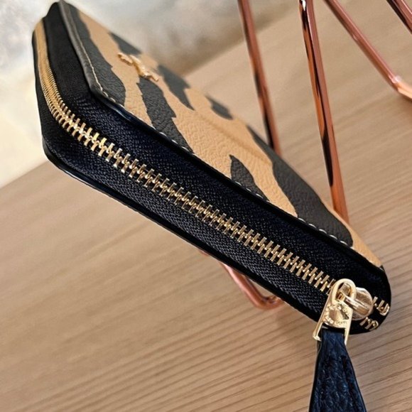 Coach Zebra Print City tote & wallet set brown black NWT - Picture 15 of 15